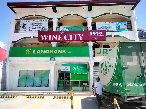 Wine Shop Wine City Pampangga Philippines